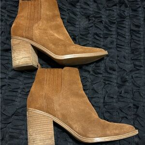 Steve Madden Brown Suede Ankle Booties